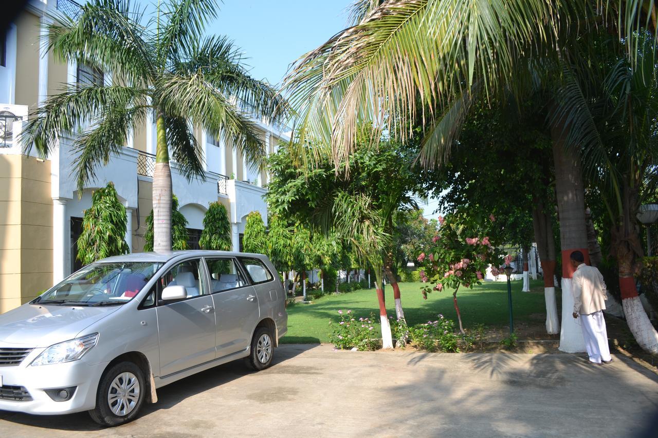 The Royal Residency Ξενοδοχείο Bodh Gaya Εξωτερικό φωτογραφία