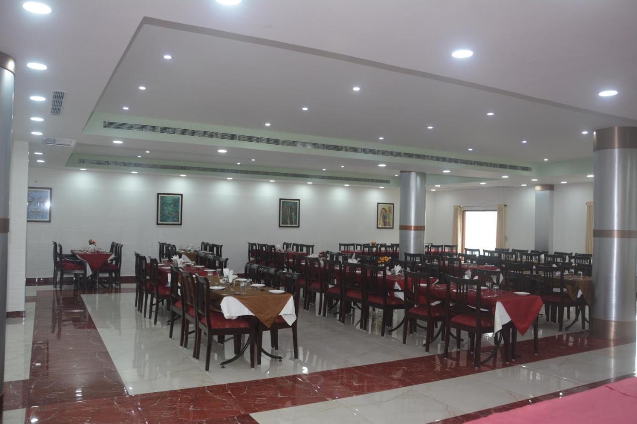 The Royal Residency Ξενοδοχείο Bodh Gaya Εξωτερικό φωτογραφία